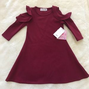 Girls cold shoulder dress! Size 5/6! NWT!